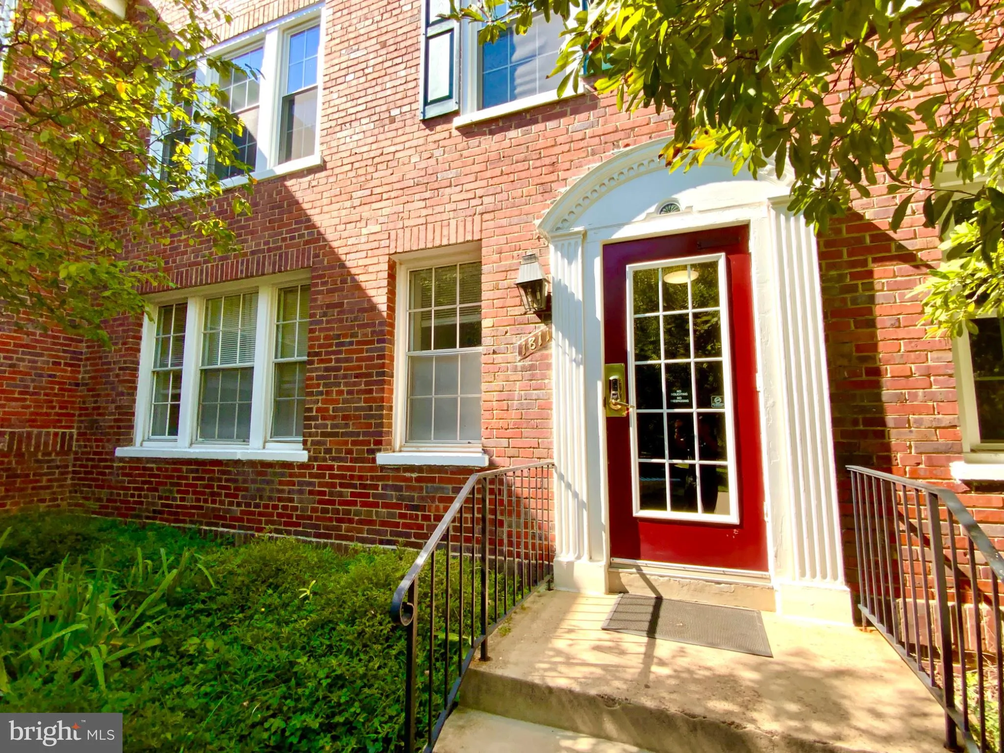 1811 KEY BOULEVARD, Arlington, VA 22201