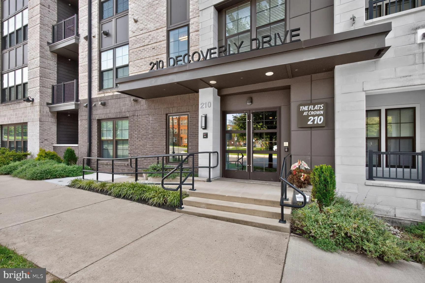 210 DECOVERLY DRIVE, Gaithersburg, MD 20878