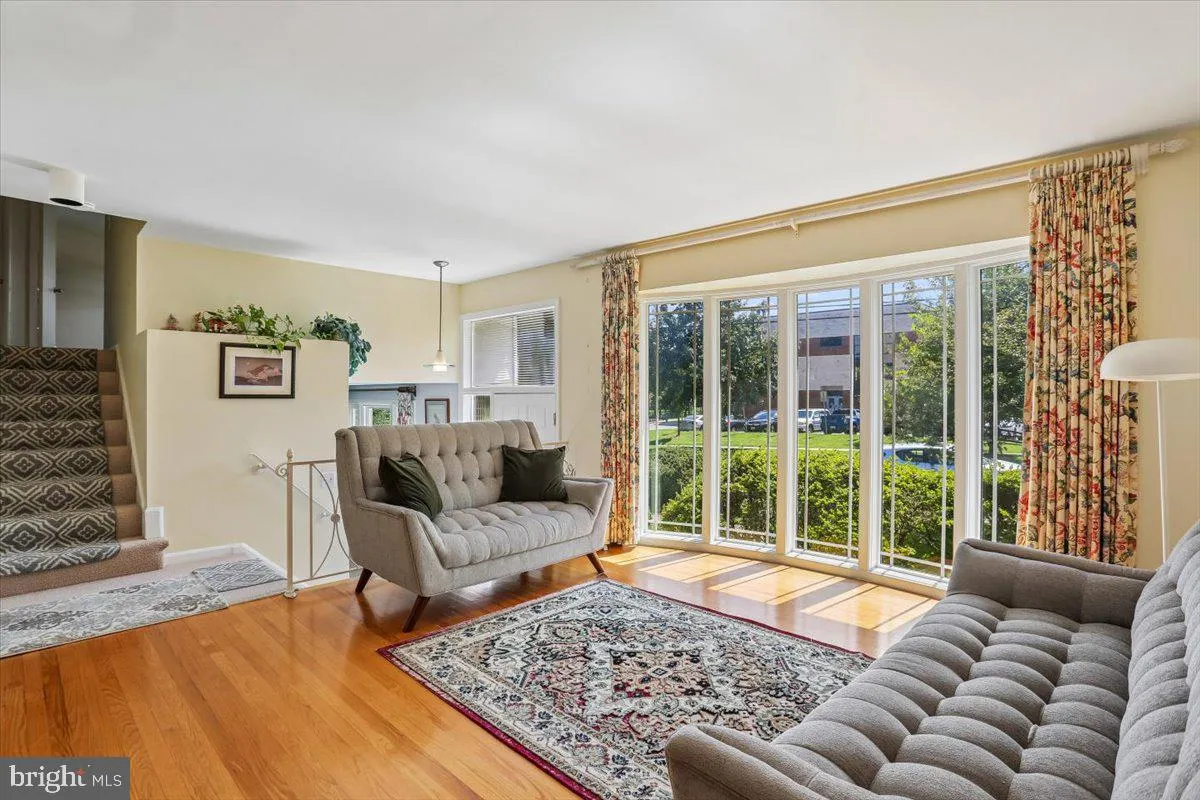 5815 FOLKSTONE ROAD, Bethesda, MD 20817
