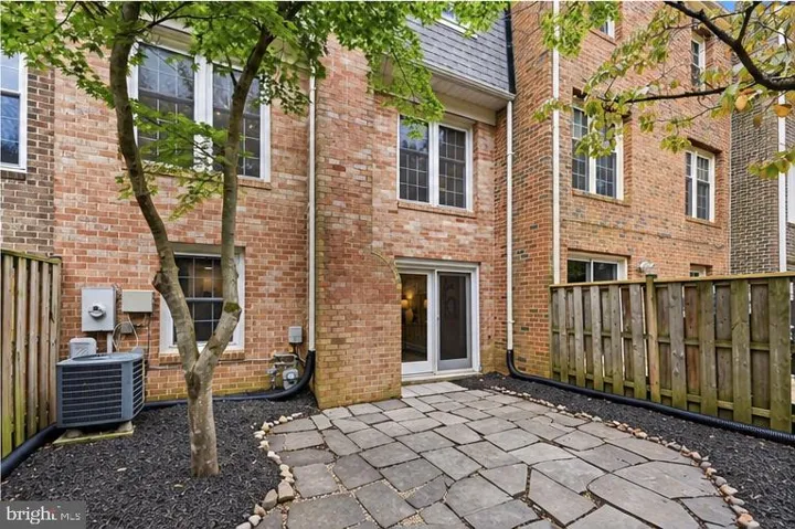 7818 Byrds Nest Pass, Annandale, Virginia 22003