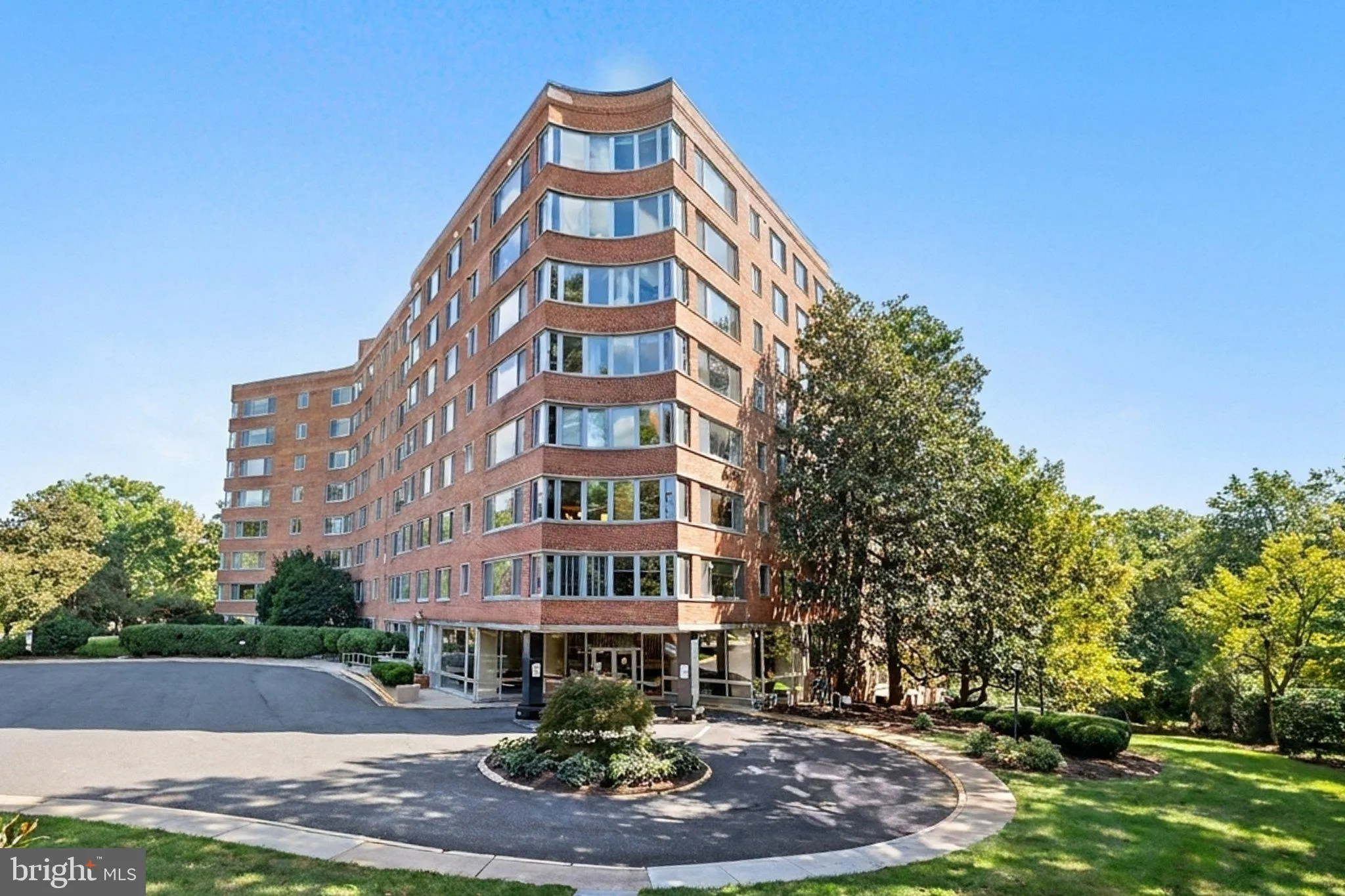 4200 CATHEDRAL AVENUE, Washington, DC 20016