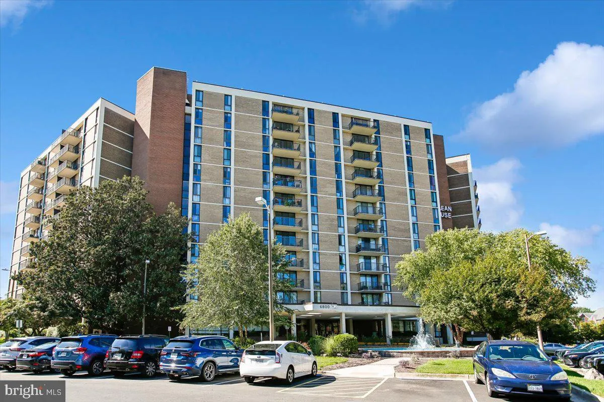 6800 FLEETWOOD ROAD, Mclean, VA 22101