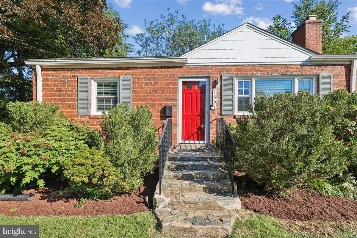 1501 CREST ROAD, Silver Spring, MD 20902