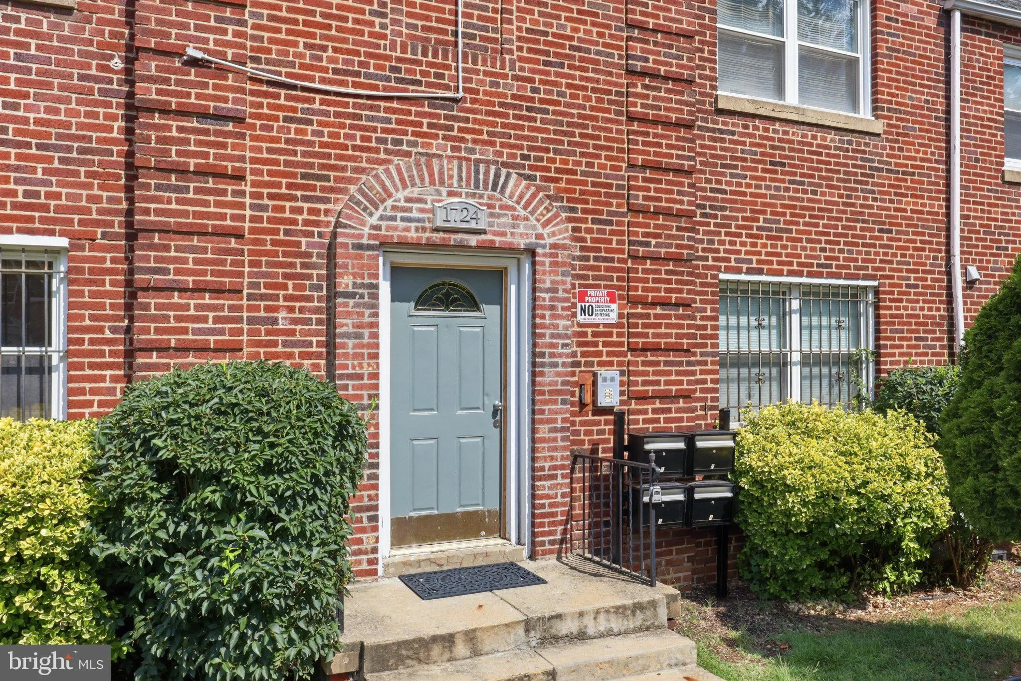1724 CAPITOL AVENUE, Washington, DC 20002