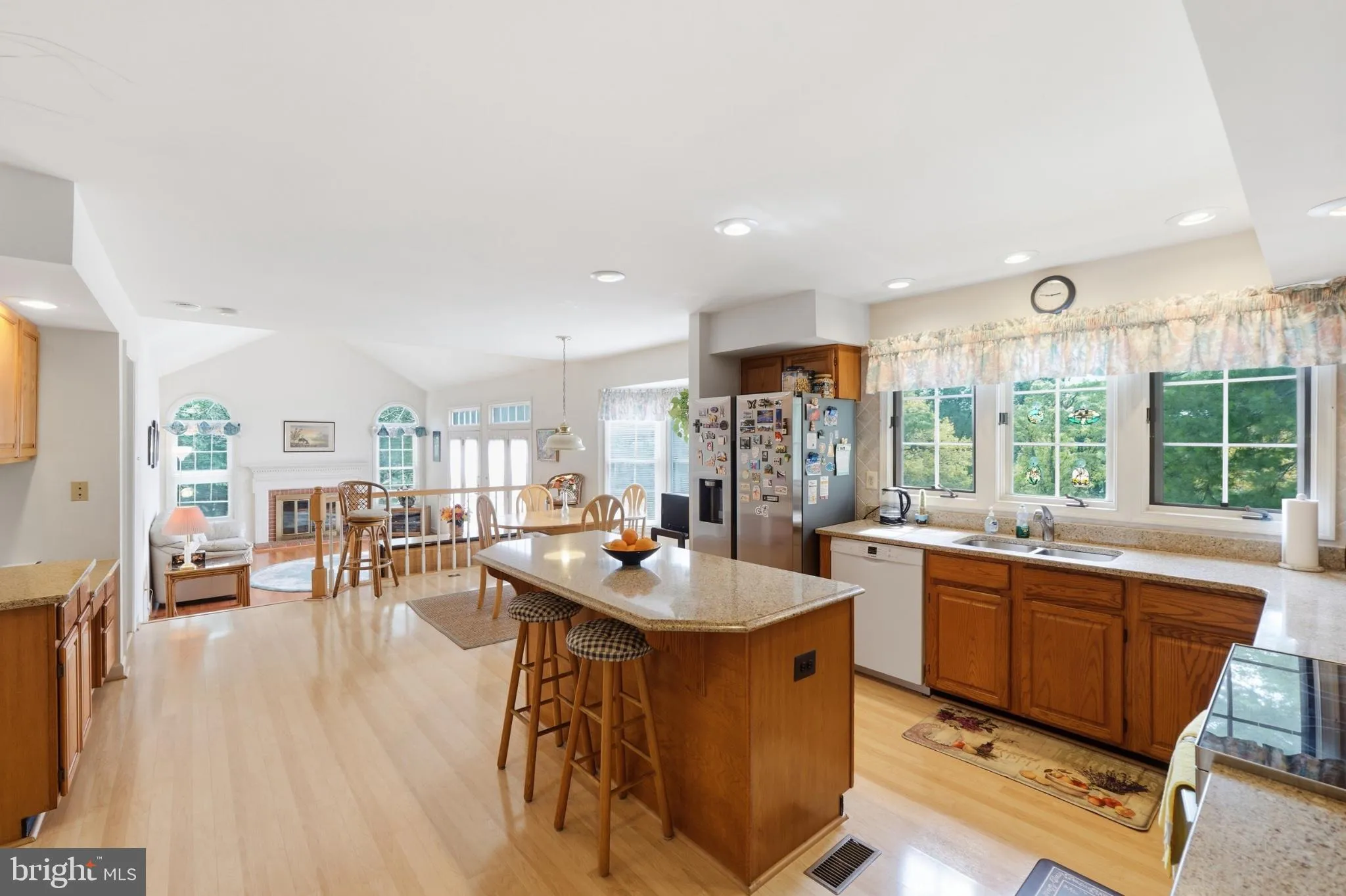 5 STATIONHOUSE COURT, Gaithersburg, MD 20877