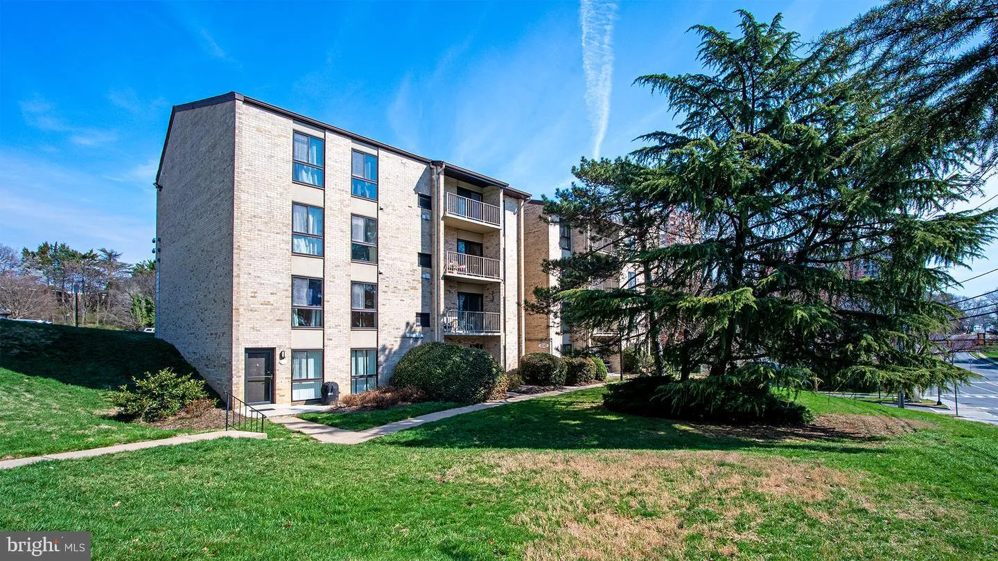 6141 EDSALL ROAD, Alexandria, VA 22304