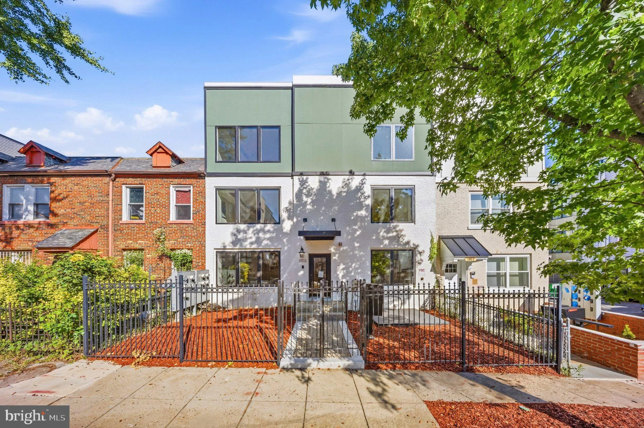 1013 17TH PLACE, Washington, DC 20002