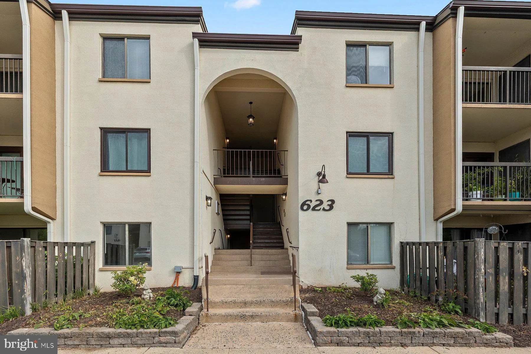 623 CENTER STREET, Herndon, VA 20170