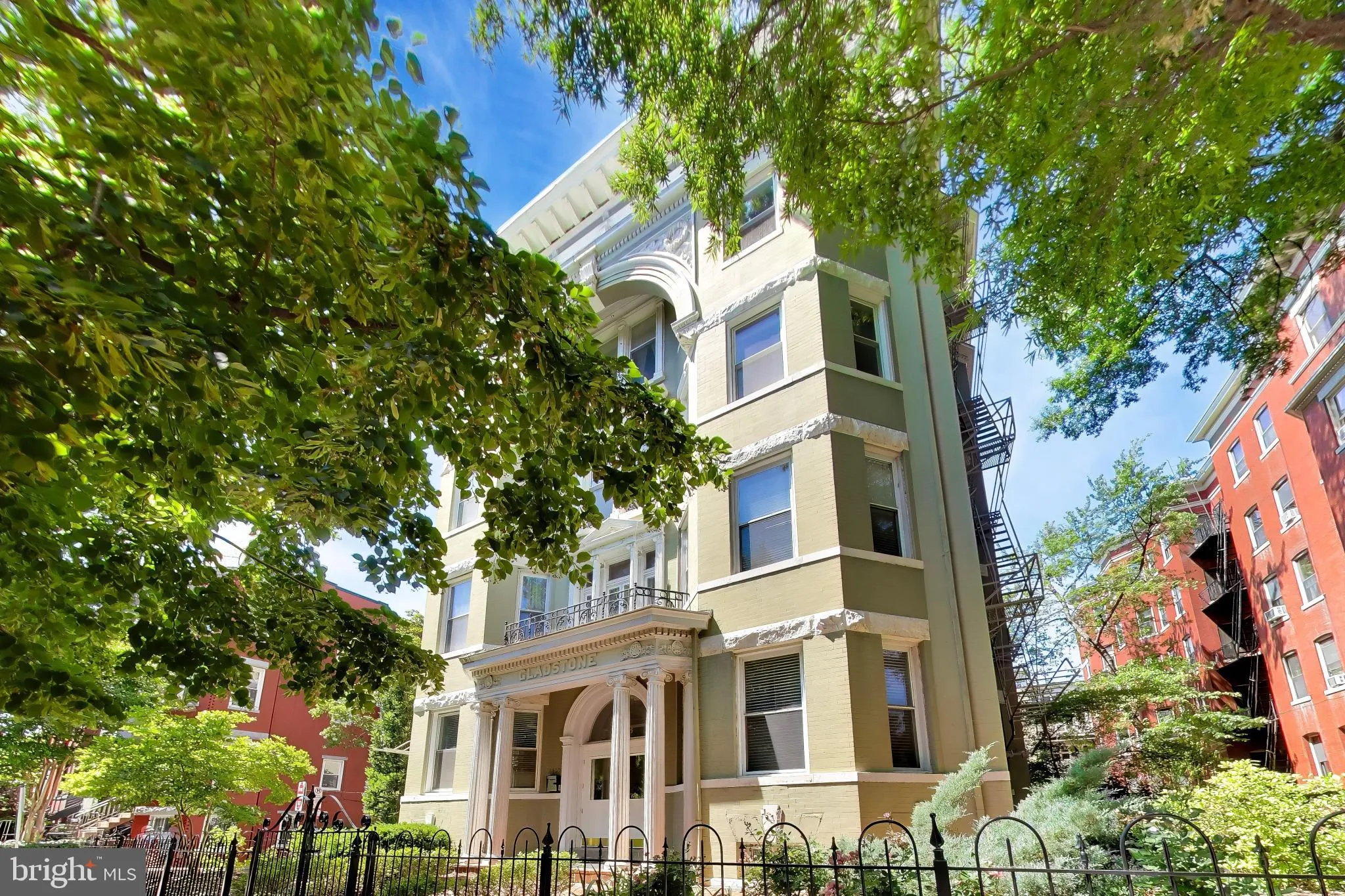 1423 R STREET, Washington, DC 20009