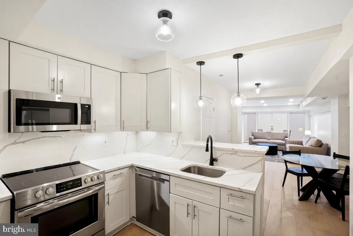 1715 15TH, Washington, DC 20009