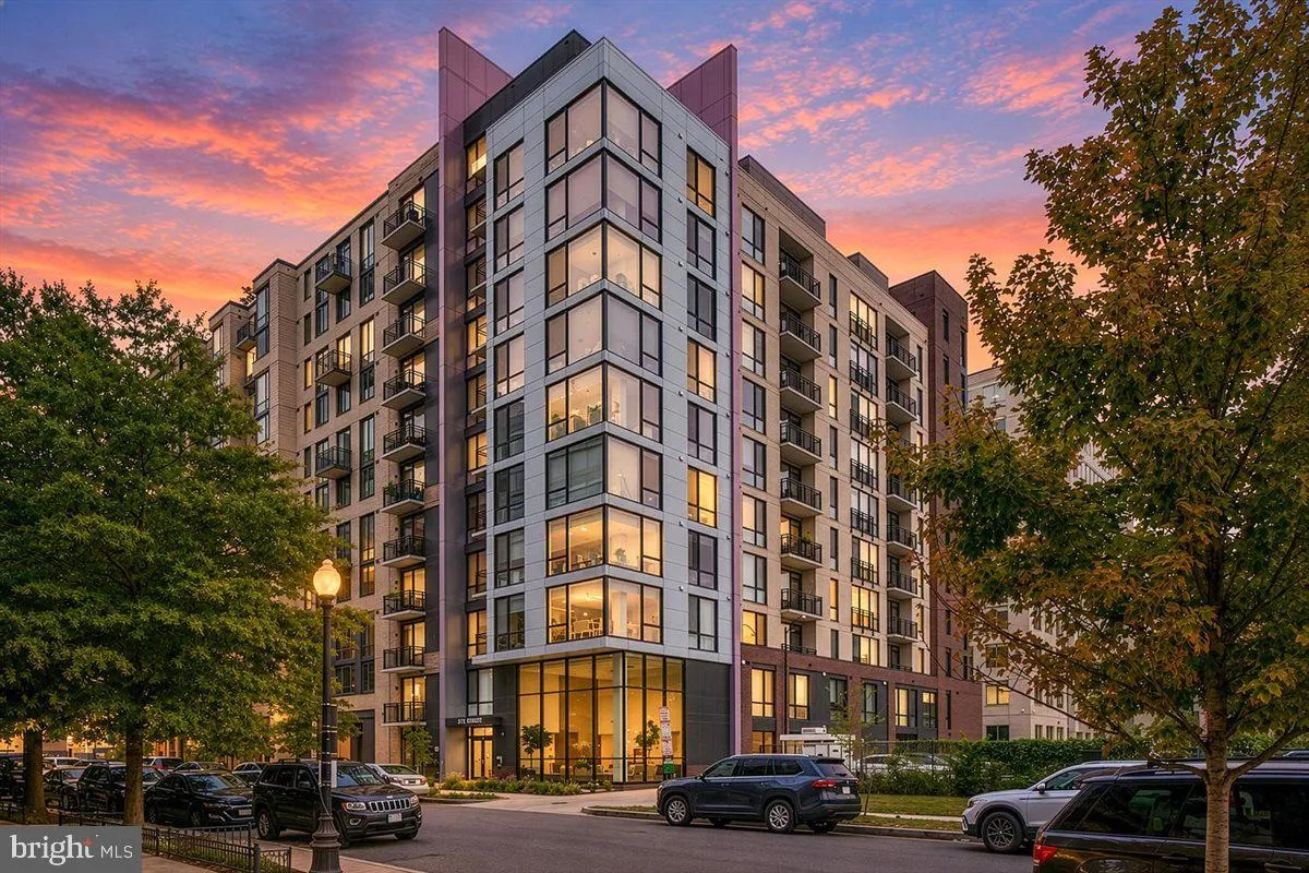 37 L, Washington, DC 20003