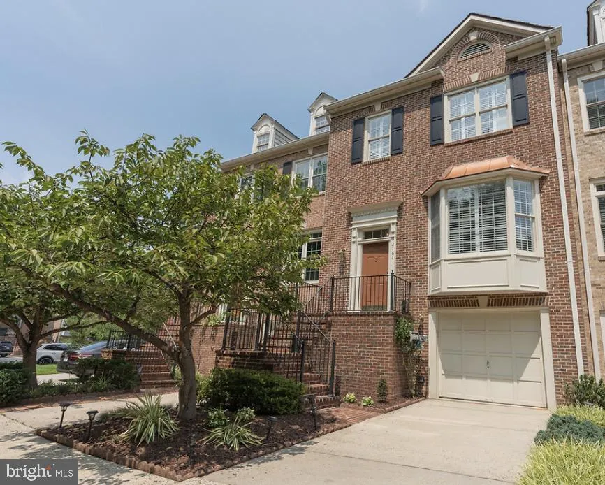 2164 WOLFTRAP COURT, Vienna, VA 22182