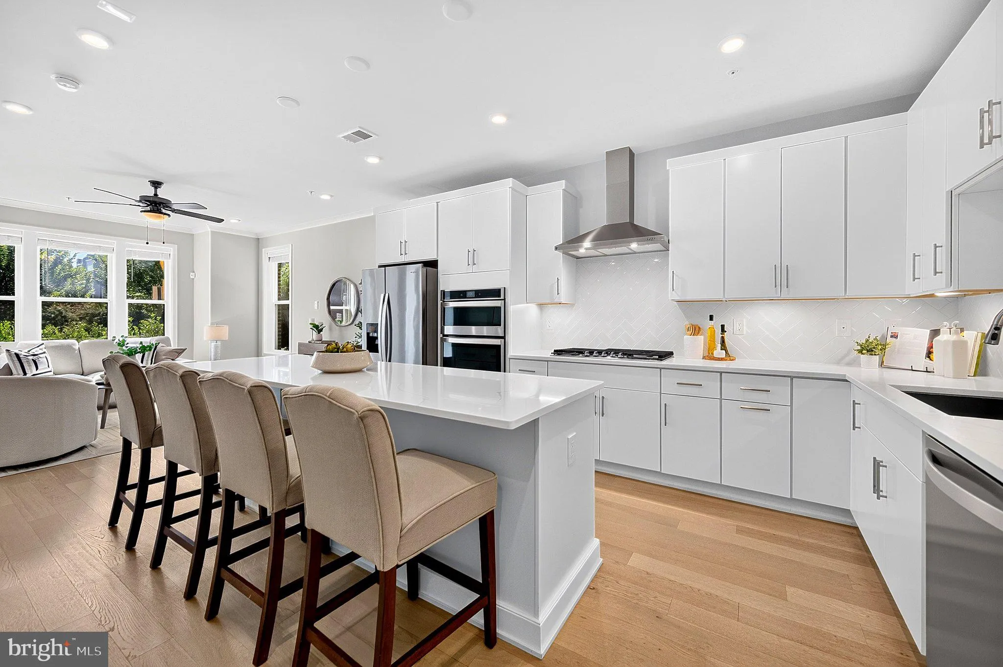 14429 BECKETT GLEN CIRCLE, Chantilly, VA 20151