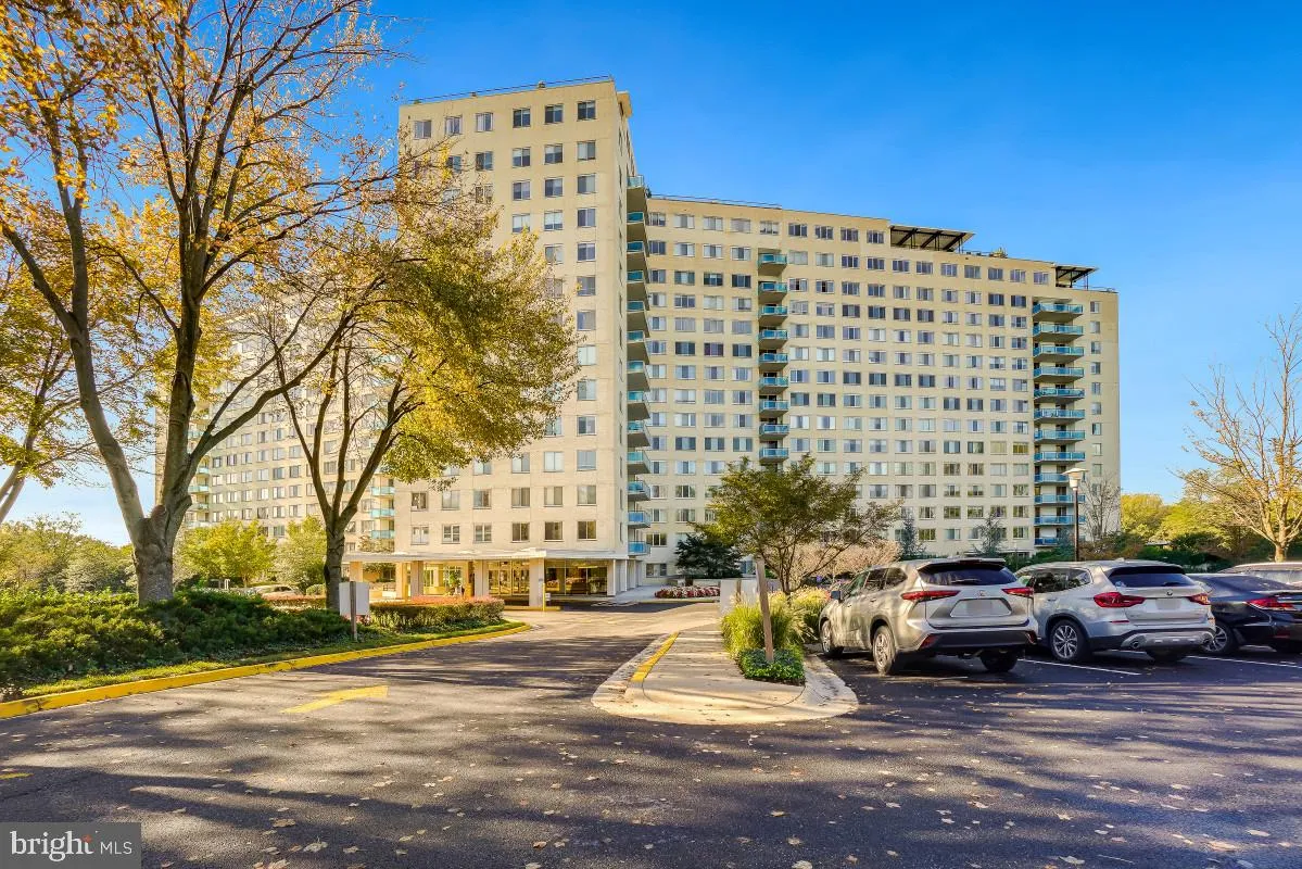 10500 ROCKVILLE PIKE, Rockville, MD 20852