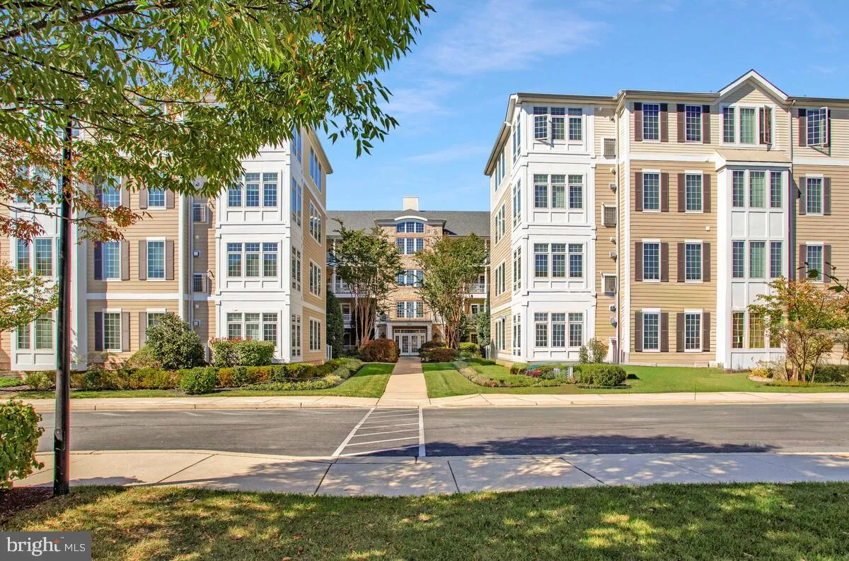 8820 SHINING OCEANS WAY, Columbia, MD 21045