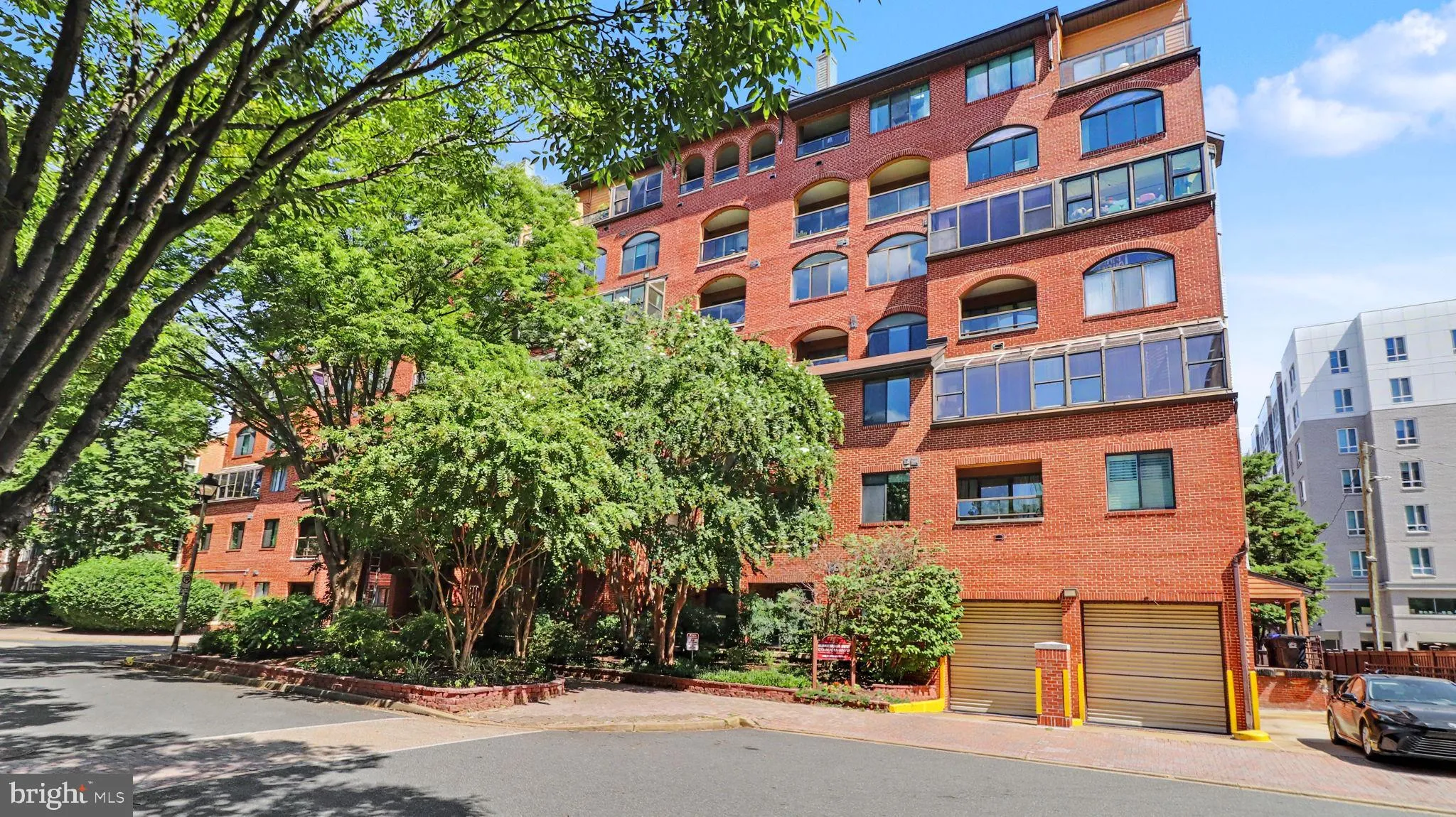 1029 STUART STREET, Arlington, VA 22201