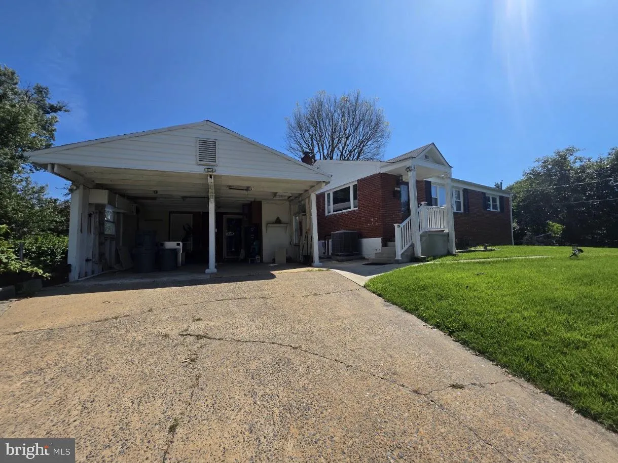 3217 NOTTAGE LANE, Falls Church, VA 22042