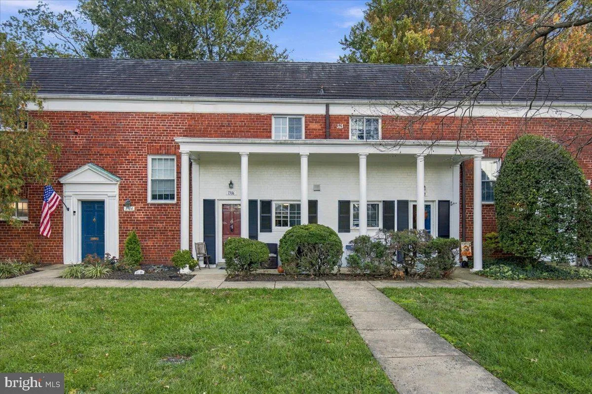 1306 MARTHA CUSTIS DRIVE, Alexandria, VA 22302