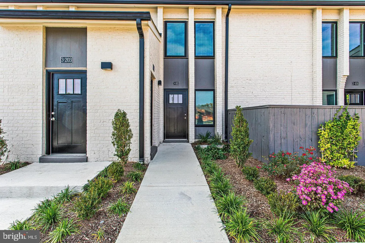19520 VILLAGE WALK DRIVE, Montgomery Village, MD 20886