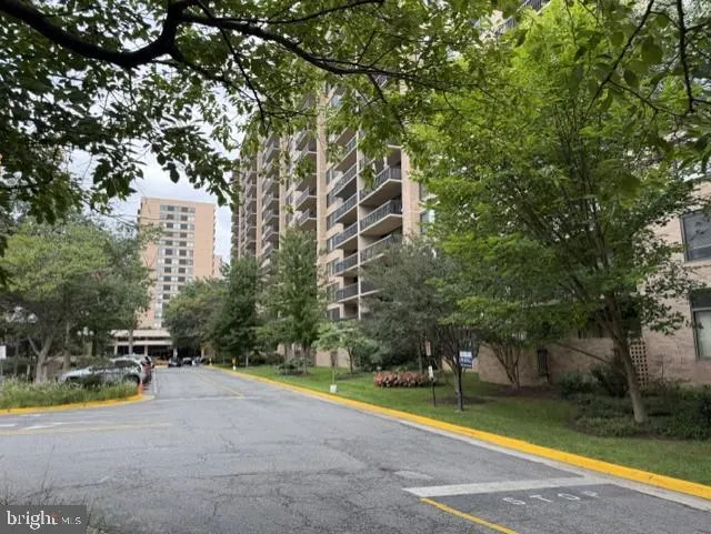 3713 GEORGE MASON DRIVE, Falls Church, VA 22041