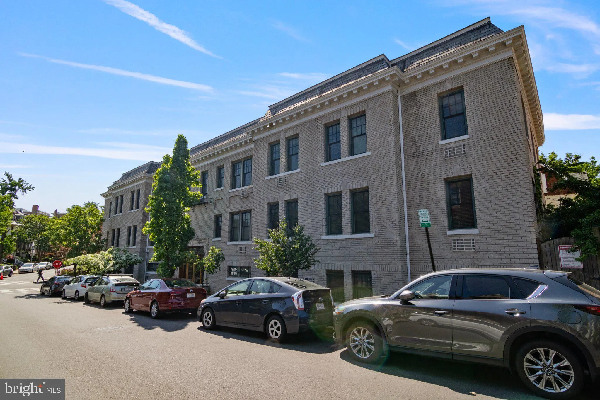 1708 NEWTON STREET, Washington, DC 20010