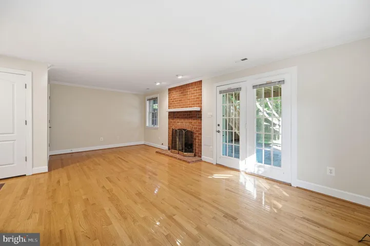 8143 Madrillon Ct, Vienna, Virginia 22182