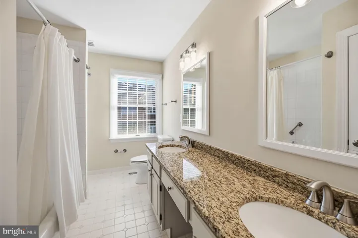 8143 Madrillon Ct, Vienna, Virginia 22182