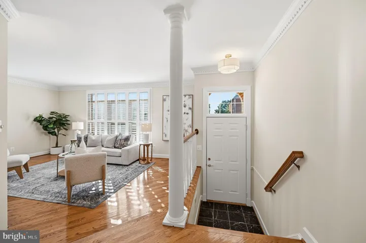 8143 Madrillon Ct, Vienna, Virginia 22182