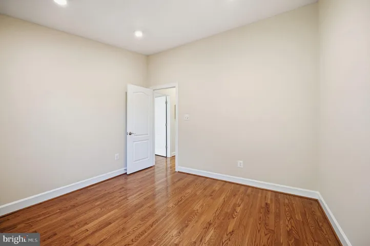 8143 Madrillon Ct, Vienna, Virginia 22182