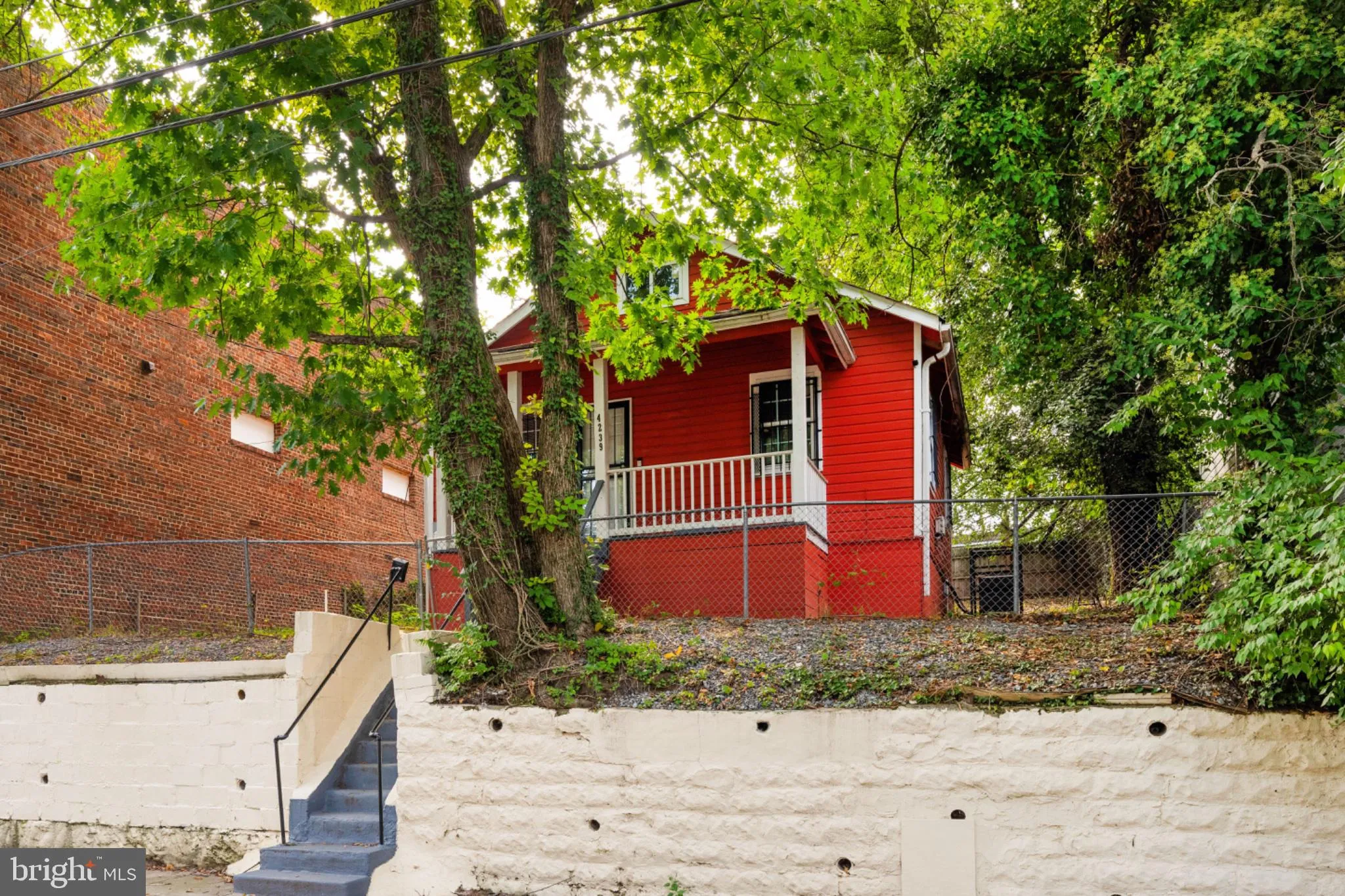 4239 EDSON PLACE, Washington, DC 20019
