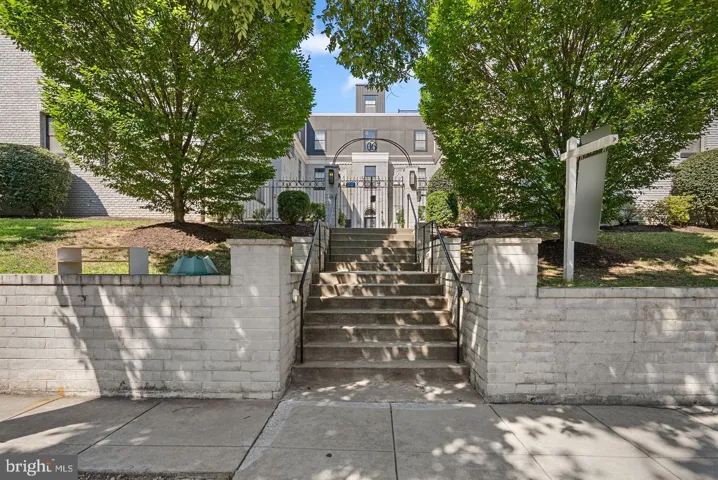 16 17th St Ne #112, Washington, District of Columbia 20002