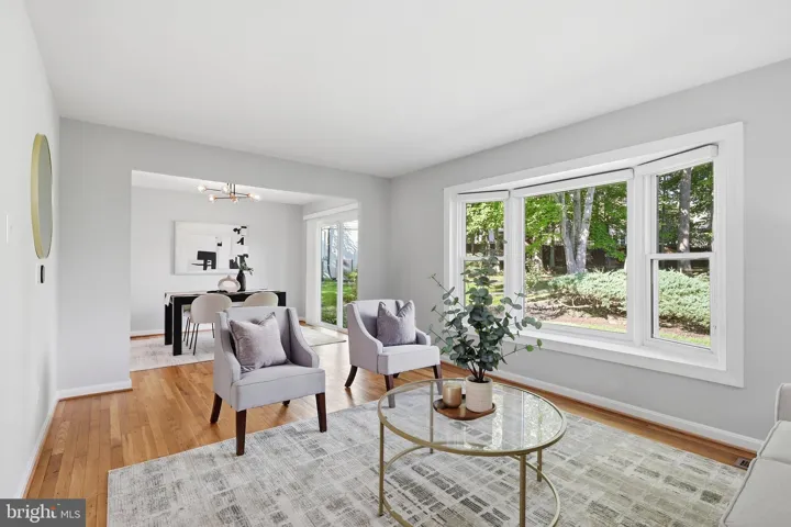 5215 Lighthorne Rd, Burke, Virginia 22015