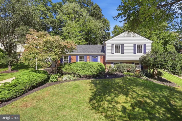 5215 Lighthorne Rd, Burke, Virginia 22015