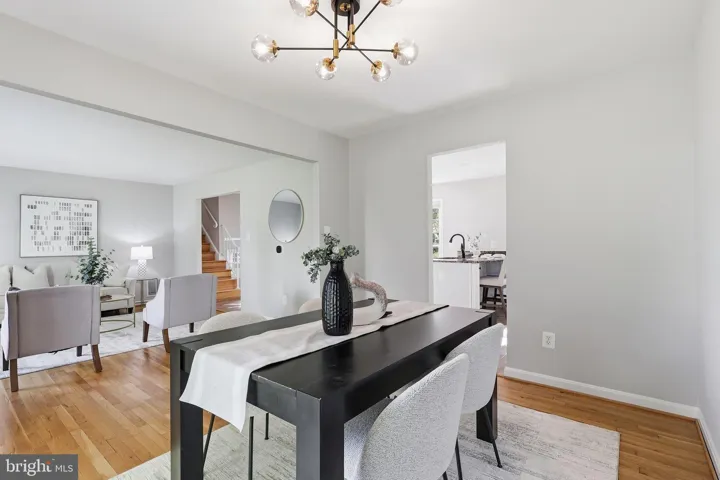 5215 Lighthorne Rd, Burke, Virginia 22015