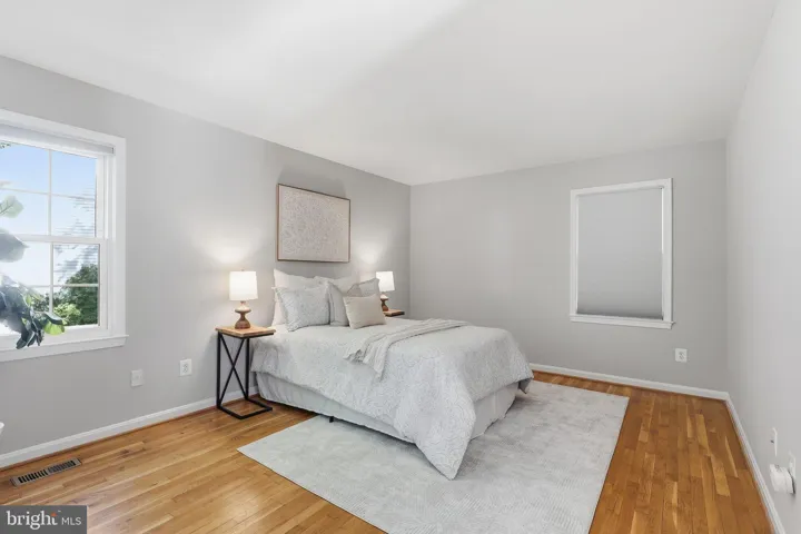 5215 Lighthorne Rd, Burke, Virginia 22015