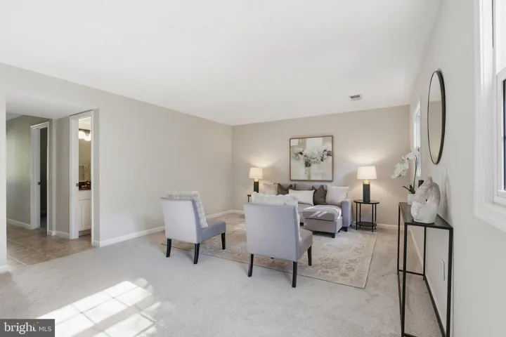 5215 Lighthorne Rd, Burke, Virginia 22015