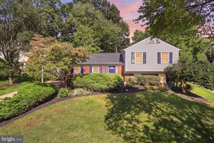 5215 Lighthorne Rd, Burke, Virginia 22015
