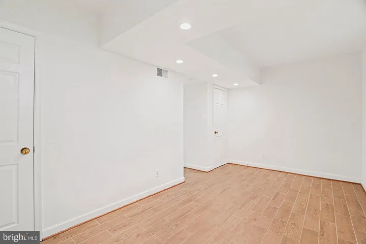 3610 39th St Nw #a541, Washington, District of Columbia 20016