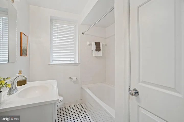 3610 39th St Nw #a541, Washington, District of Columbia 20016