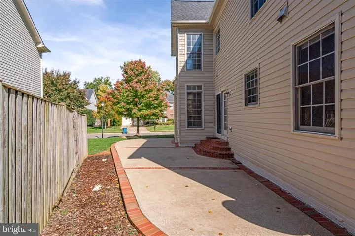 2038 Madrillon Rd, Vienna, Virginia 22182