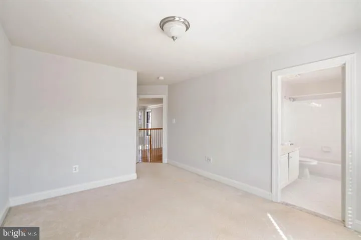 2038 Madrillon Rd, Vienna, Virginia 22182