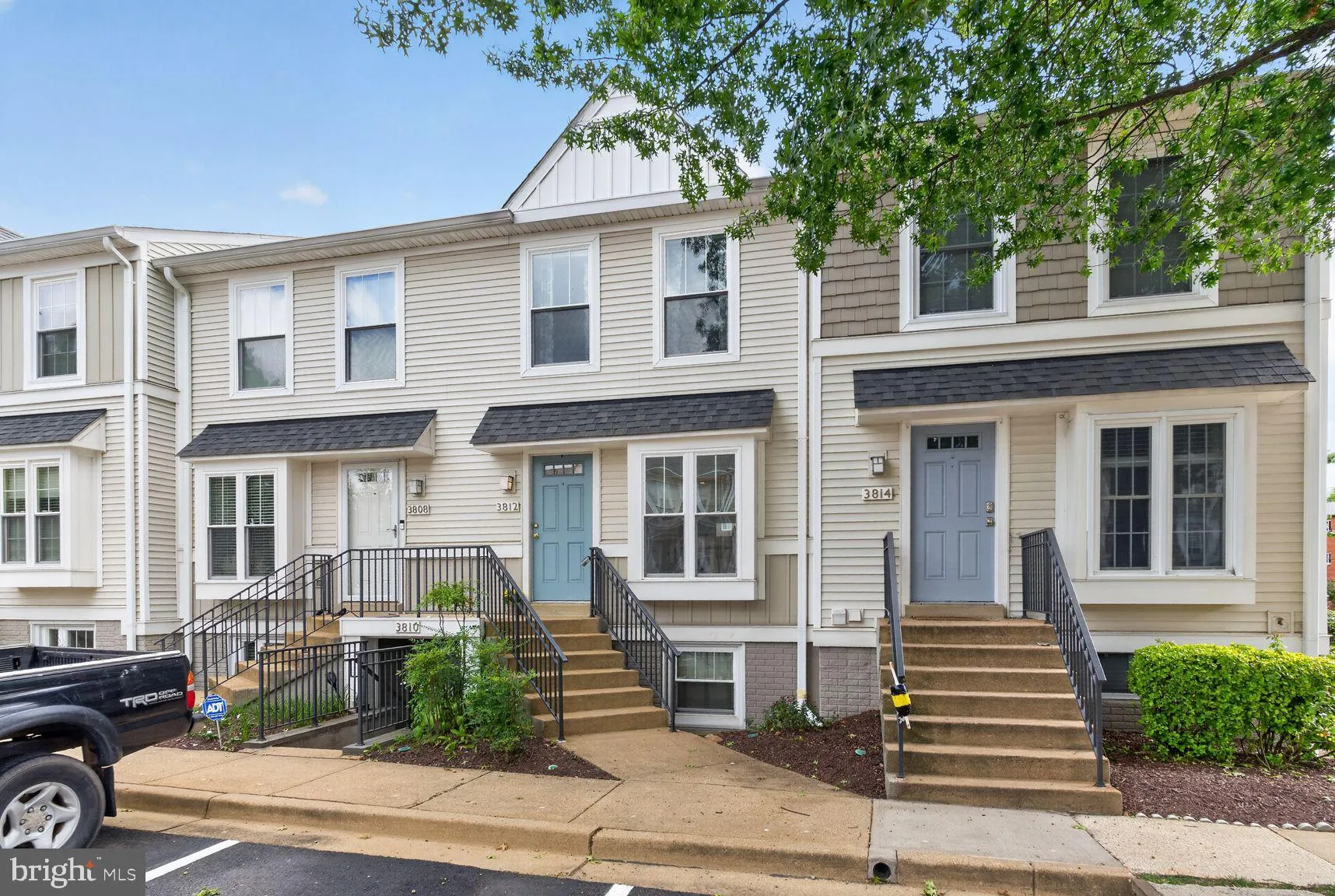 3812 9TH ROAD, Arlington, VA 22204