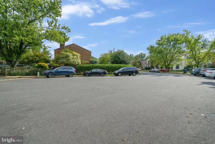 3375 Ardley Ct, Falls Church, Virginia 22041