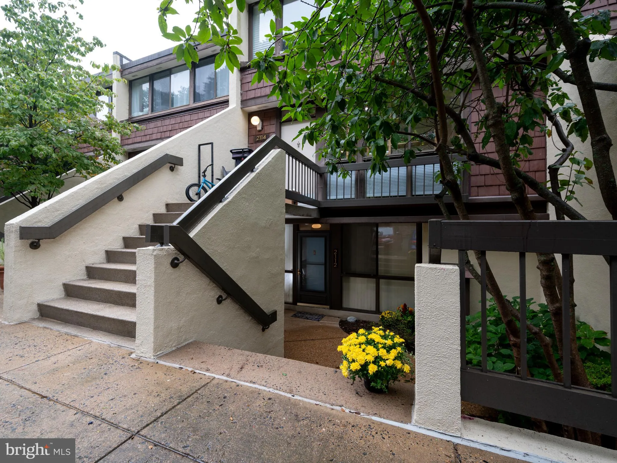 2112 QUINCY STREET, Arlington, VA 22204