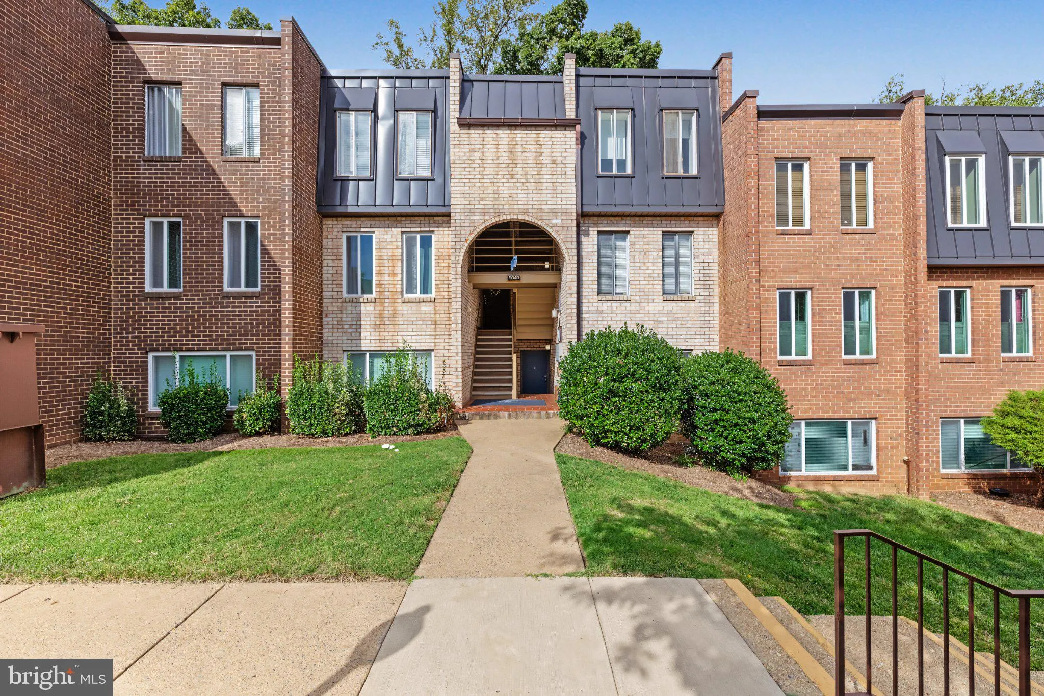 5049 7TH ROAD, Arlington, VA 22204