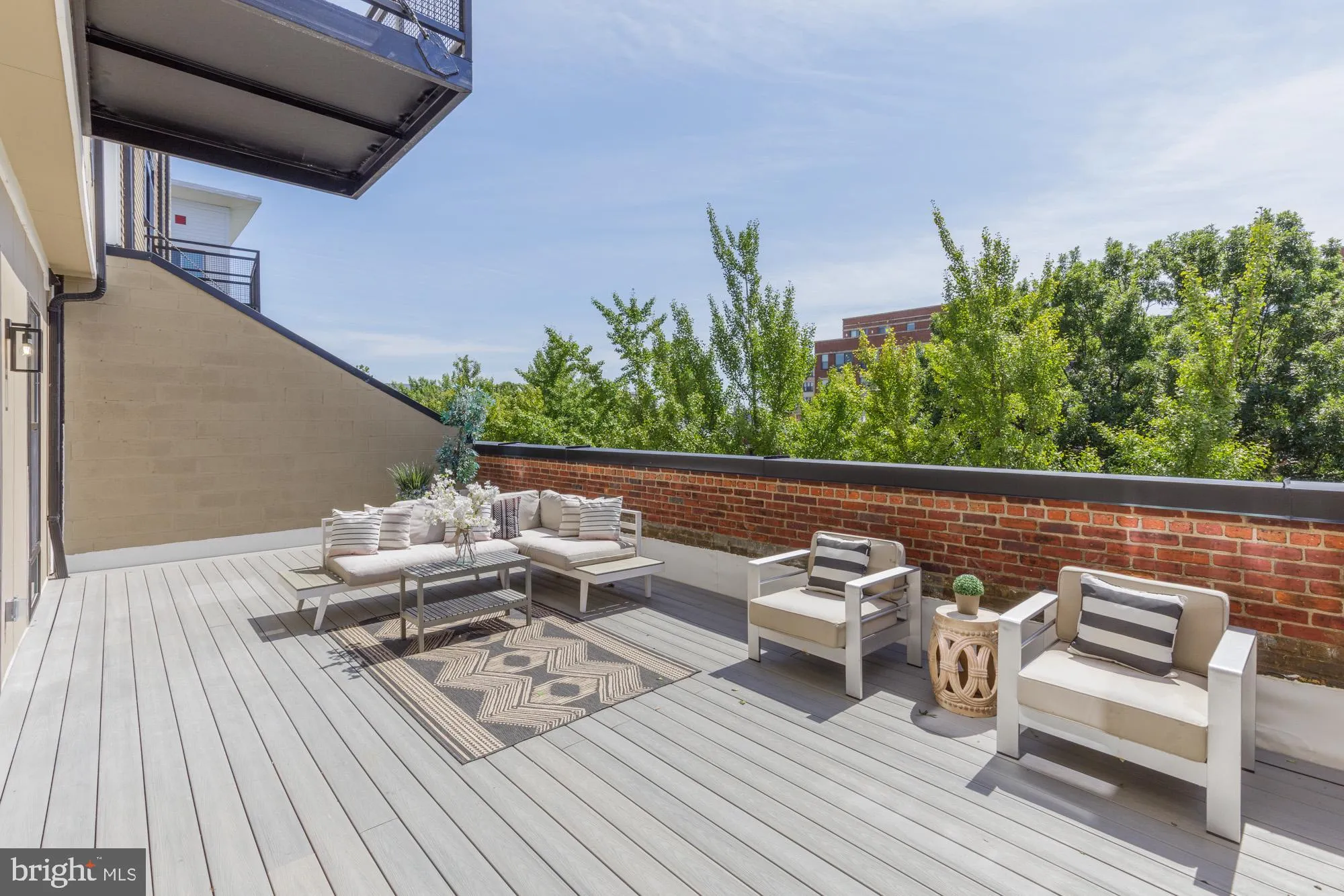 901 3RD STREET, Washington, DC 20002