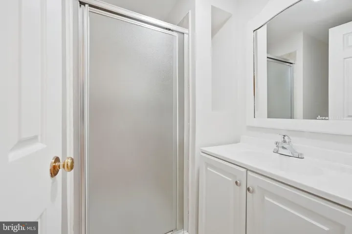 6127 Calico Pool Ln, Burke, Virginia 22015