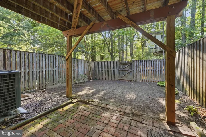 6127 Calico Pool Ln, Burke, Virginia 22015