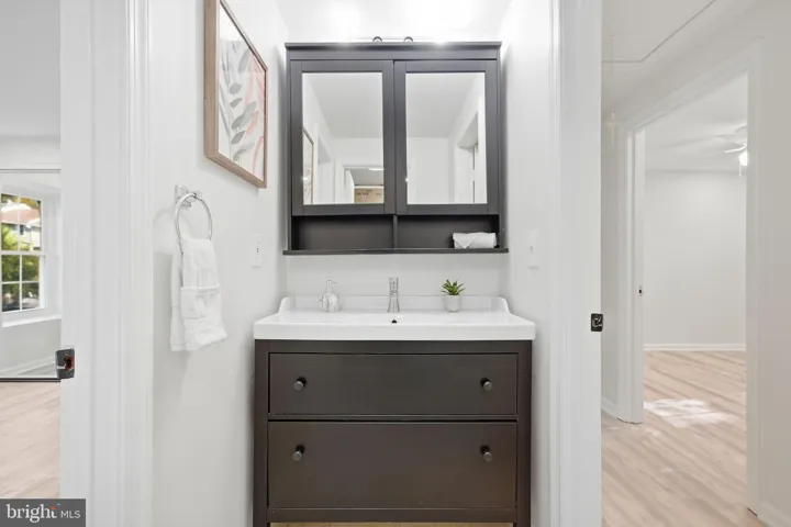 6127 Calico Pool Ln, Burke, Virginia 22015