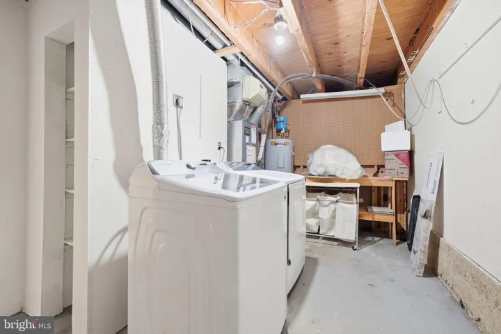 6127 Calico Pool Ln, Burke, Virginia 22015